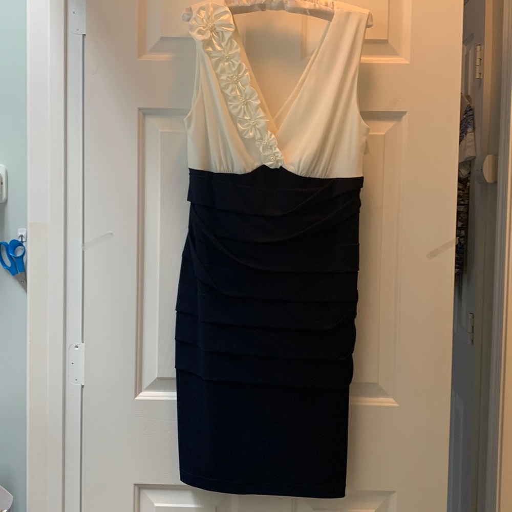 Beautiful Connected Apparel size 12 Cocktail Dress with Pearl Bodice